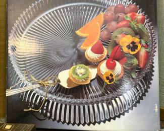 Mikasa Ribbed Serving Bowl