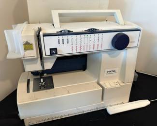 Husqvarna Viking 610 Sewing Machine