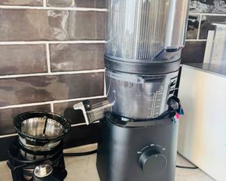 Nama Cold Press Juicer