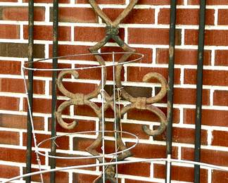 Vintage Lattice