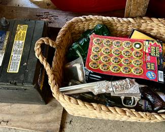 Battery & Pop Gun
