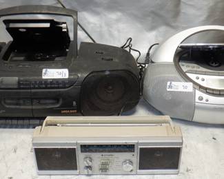 LOT OF 3 VINTAGE ELECTRONICS INCLUDING SONY MEGA BOOM BOX, ENTEROREX RADIO