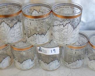LOT OF 8 LOW BALL DOW JONES INDUSTRIAL AVERAGE GLASSES (GLASS)