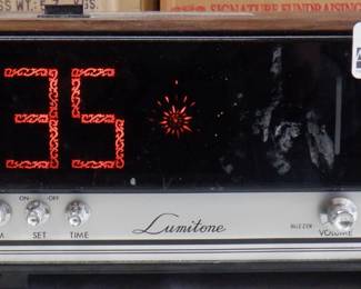 LUMITONE CLOCK RADIO