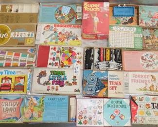 LOT VINTAGE BOARD GAMES SOME NOS