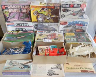 LOT VINTAGE MODELS SOME NOS
