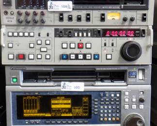 LOT OF 2 VTRS INCLUDING PANASONIC AJ-HD3700, SONY BVW-75