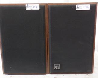 LOT OF 2 ADS L10 SPEAKERS (15X10X7)