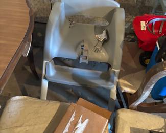 rolling kids chair