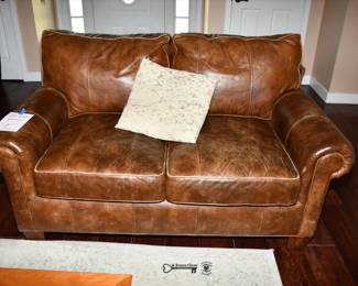 086Living Room