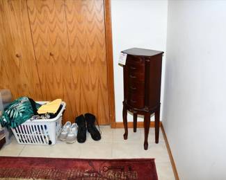 672Bedroom B