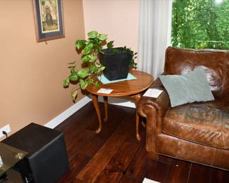 076Living Room