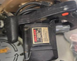 Circular saw 71/4 5250 with blades