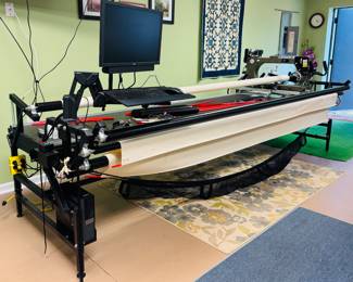 Gammill Statler longarm quilting machine
Excellent condition!