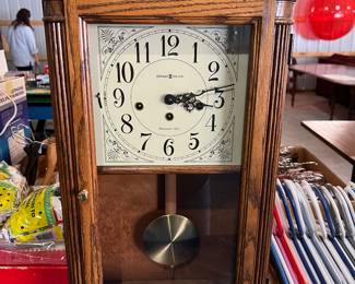 Howard Miller clock. Works well. Like new condition.