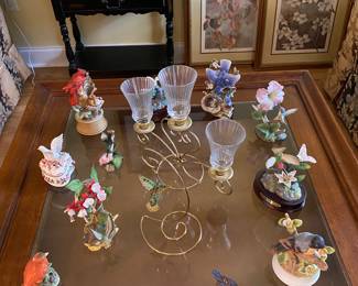 Birds, Art, Beautiful tables.  Wow.