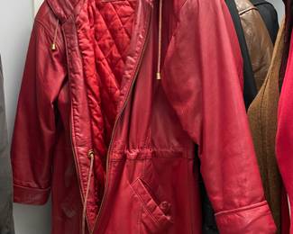 Women’s Small. Red Leather  includes matching gloves!