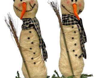 Standing Snowmen Decor
