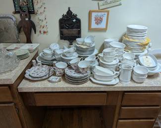 China set & Pfaltzgraff set