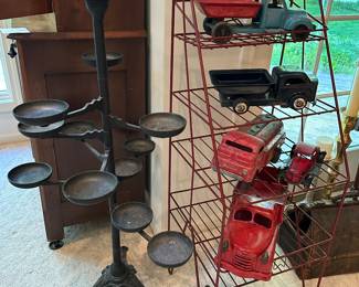 Cast iron plant stand ( 12 )