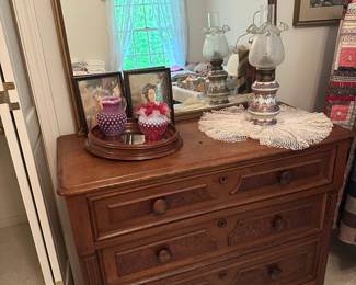 Dresser
