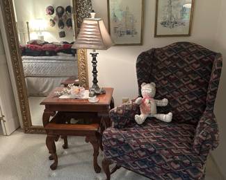 Chair nesting tables