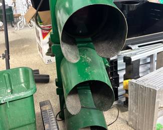Metal light - working. (located in detached garage)