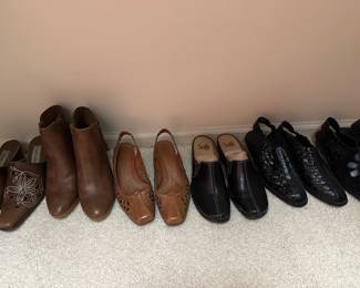 Women's shoes size 7