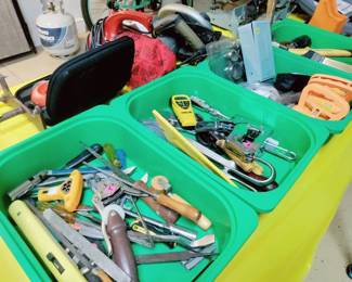 LOTS OF TOOLS, SMALL HAND TOOLS