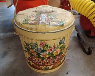 Vintage Metal Pail w/ lid