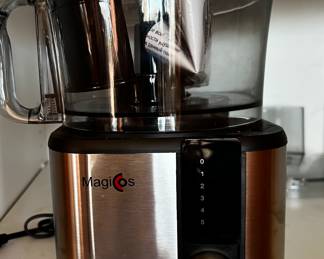 Magico food processor, like new! ( $65.00) 