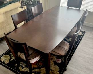 Dining set in very good condition
