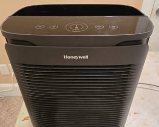 Honeywell PowerPlus Air Purifier - Med-Lg rooms