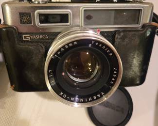 Yashica Electro 35 w/ leather case