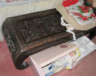 Steffans carvced chinese bench