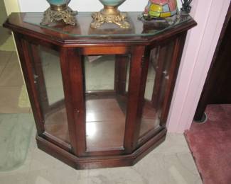 Steffans display cabinet