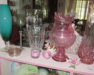 Steffans tall green vase mid century ruffled piece, eiffel tower shaker