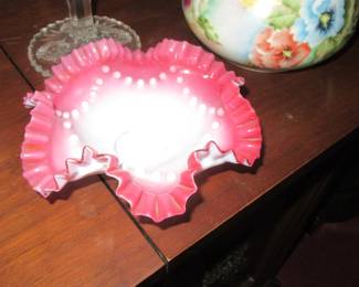 Steffans ruffled fenton tidbit