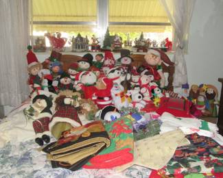 Steffans xmas including snoopy, coke bear, santa, Ana Lee