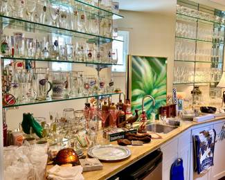 LARGE BAR STOCKED FULL!