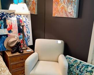 KISABETH LOUNGE CHAIR. RETAIL $923.
