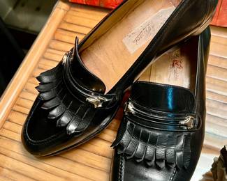 VINTAGE GUCCI MEN'S DRESS SHOES.