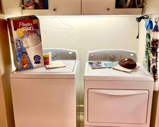KENMORE SERIES 600 WASHER AND DRYER. VERY GOOD CONDITION.