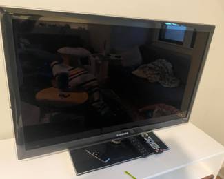 EstateSalesByOlga in Cranford, NJ 2025