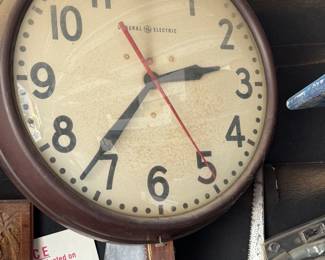 GE Clock