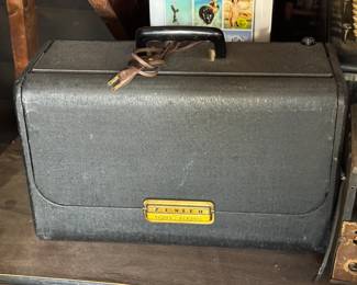 Zenith Transoceanic Radio