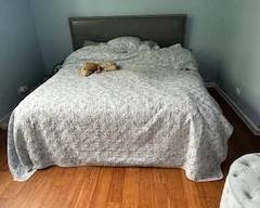 King sized Leggett and Platt adjustable bed- mattress firm with headboard and KING linens/blanket/pillow shams. GREAT condition