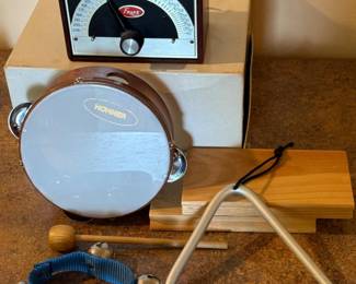 152 ElectricFranzMetronomeHohnerTamborineMusicalInstruments