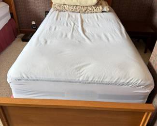 71 TwinBedFrameBeautyrestLuxuryFirmMattressBedding