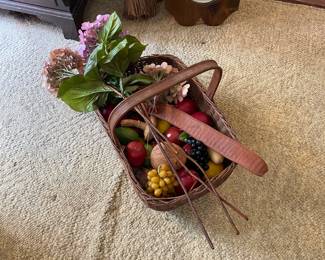 Dozen of baskets!